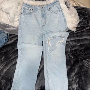 Abercrombie Ultra HR 90s Straight Jean